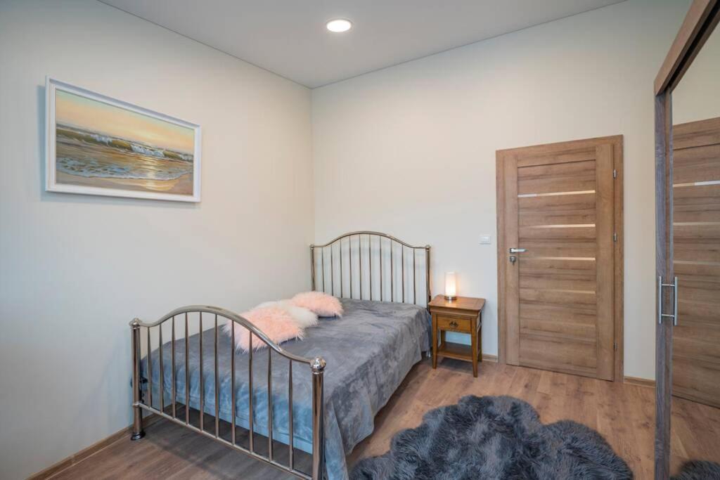 Homely Kreves Apartment By Polo Apartments Каунас Екстер'єр фото